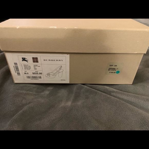 Burberry White Sandals - size 38 - Picture 10 of 11